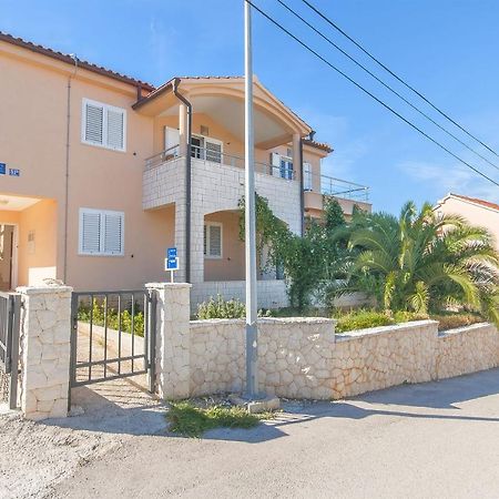 Apartments Ema Razanj Luaran gambar