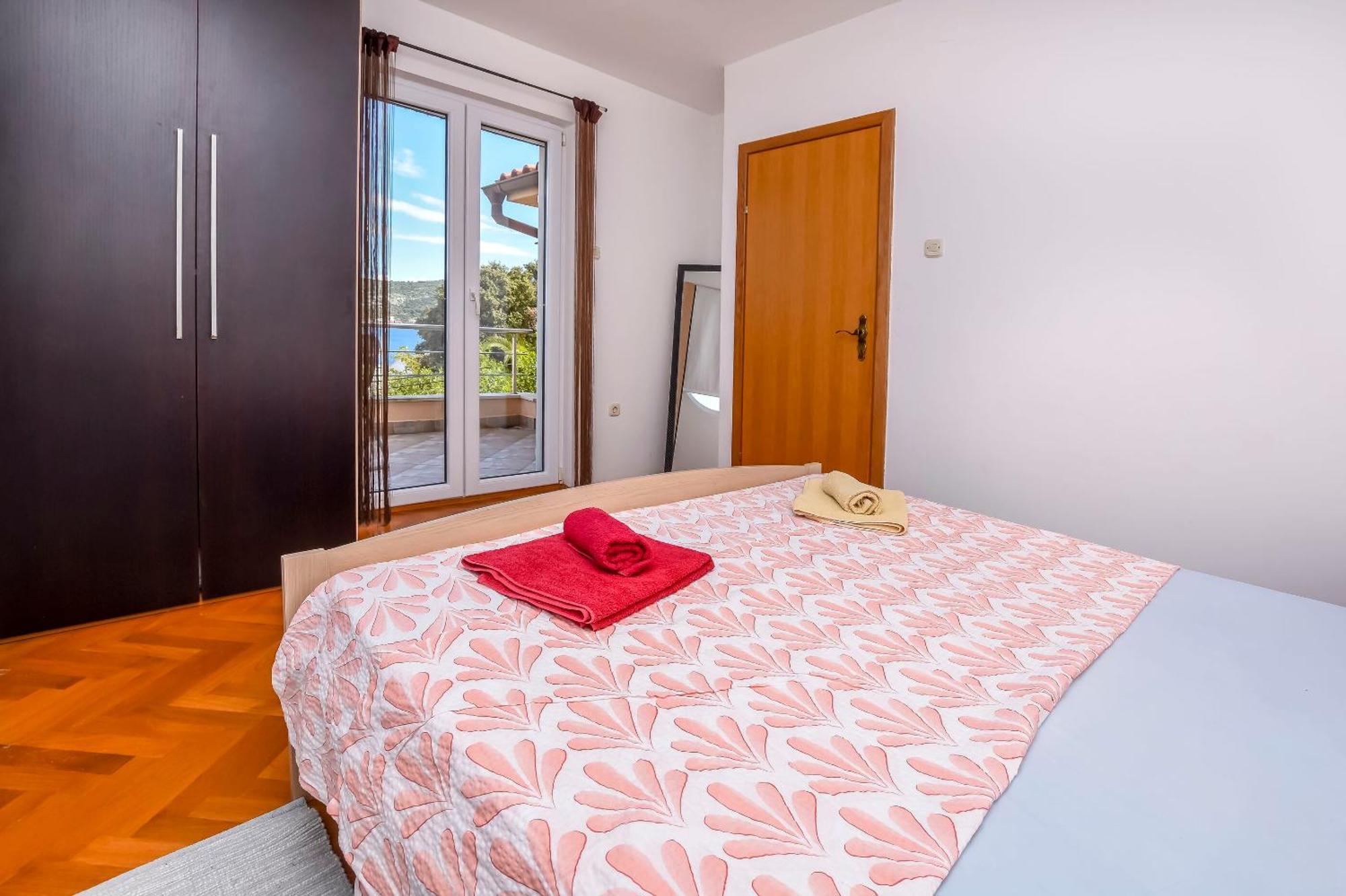 Apartments Ema Razanj Luaran gambar